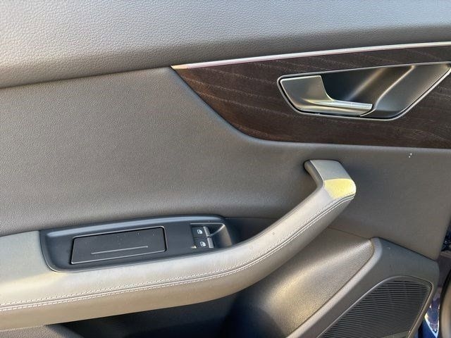 Audi Q8  2022 Audi Q8  2022