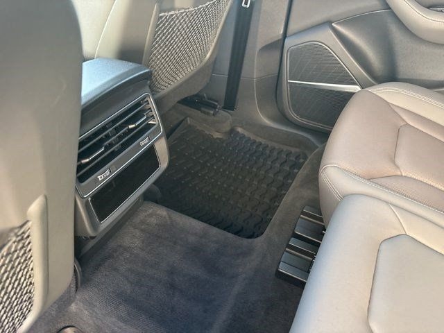 Audi Q8  2022 Audi Q8  2022