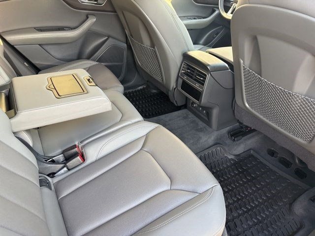 Audi Q8  2022 Audi Q8  2022