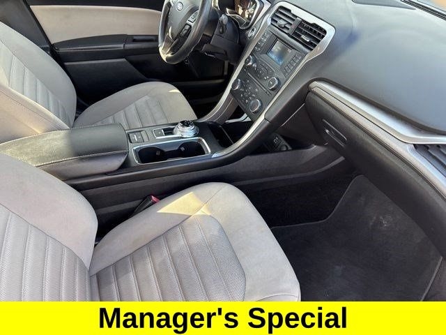 Ford Fusion Hybrid S 2018