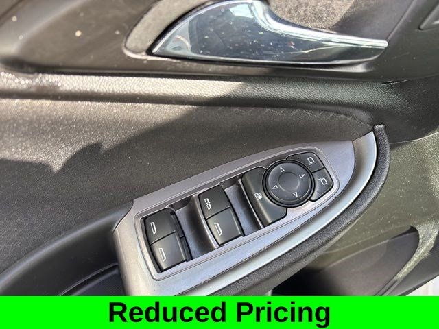 Chevrolet Malibu  2023