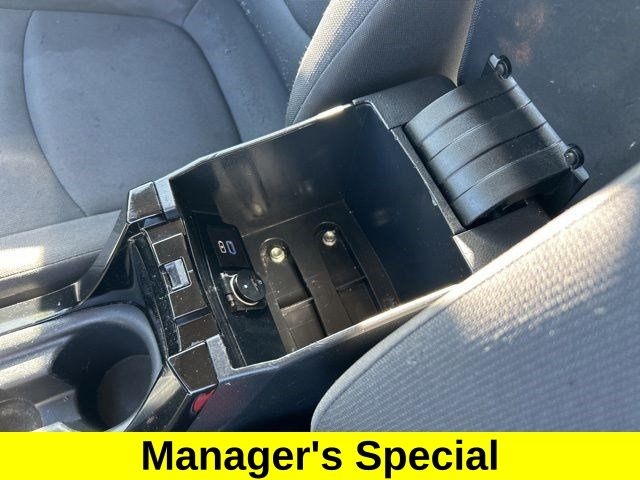 Toyota Corolla LE 2022