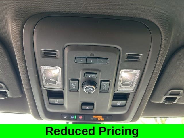 Chevrolet Tahoe  2021