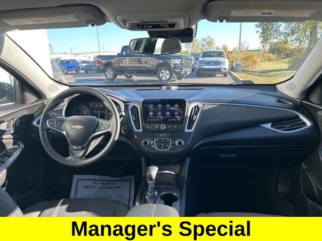 Chevrolet Malibu  2023