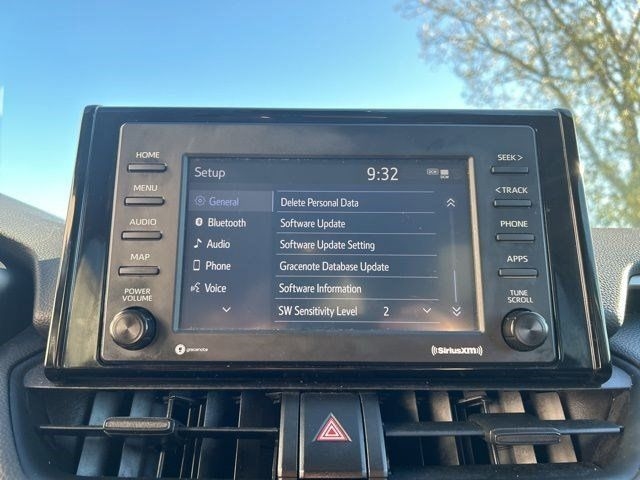 Toyota RAV4 XLE AWD 2022