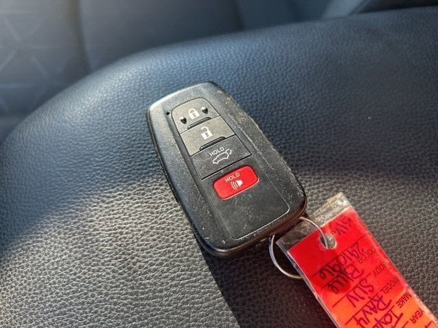 Toyota RAV4 XLE AWD 2022