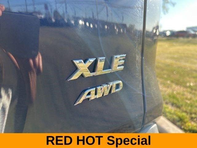 Toyota RAV4 XLE AWD 2022