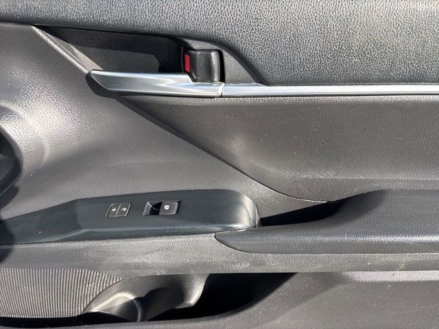 Toyota Camry SE 2020