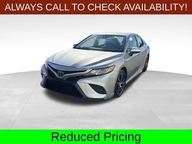 Toyota Camry SE 2020
