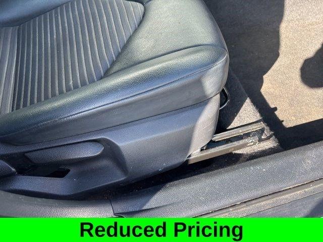 Toyota Camry SE 2020