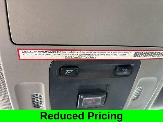 Toyota Camry SE 2020