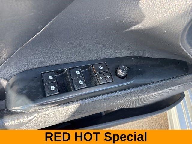 Toyota Camry SE 2020