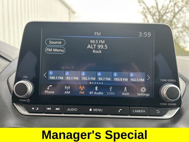 Nissan Sentra SV 2024