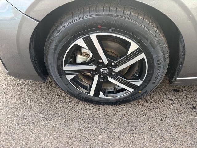 Nissan Sentra SV 2024