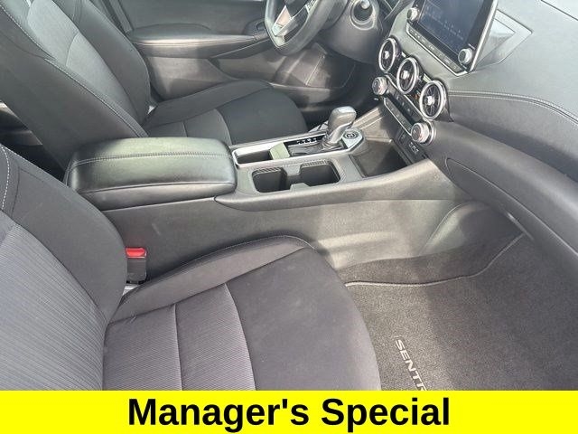 Nissan Sentra SV 2024