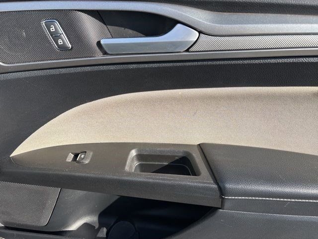 Ford Fusion Hybrid S 2018