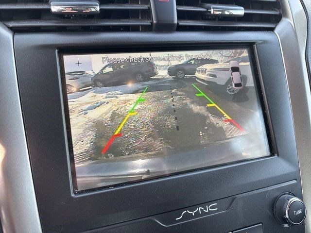 Ford Fusion Hybrid SE 2020