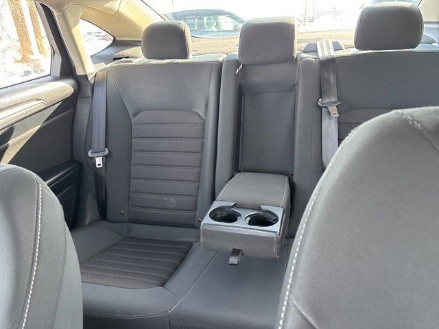 Ford Fusion Hybrid SE 2020