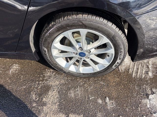 Ford Fusion Hybrid SE 2020