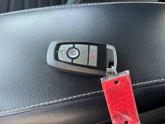 Ford Fusion Hybrid SE 2020