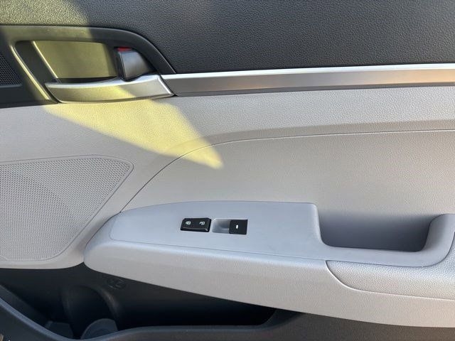 Hyundai Elantra SE 2019