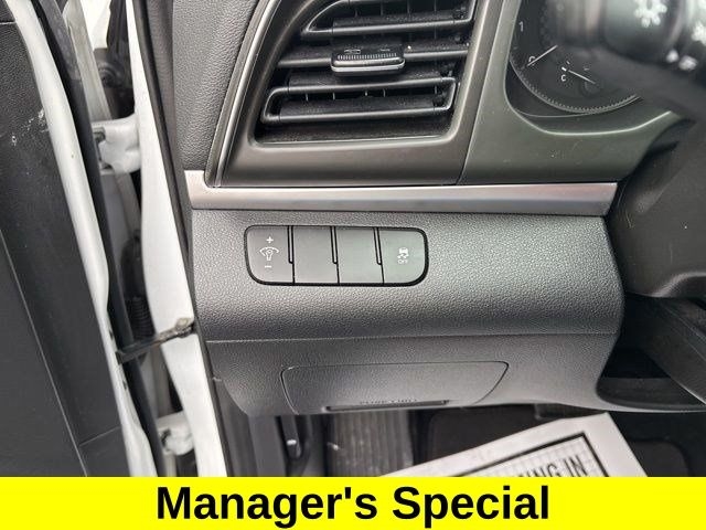 Hyundai Elantra SE 2019