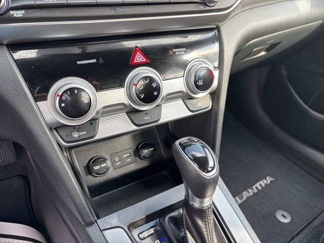 Hyundai Elantra SE 2019