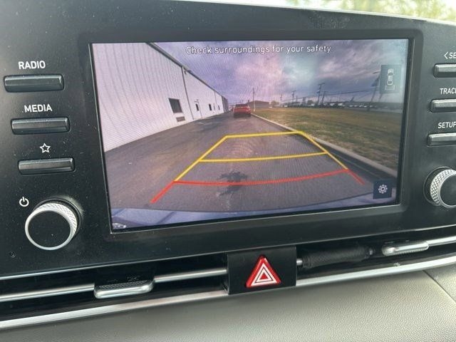 Hyundai Elantra SEL 2023