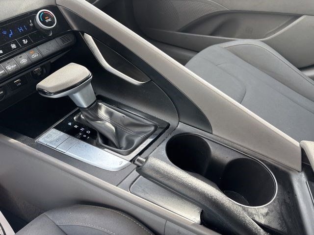 Hyundai Elantra SEL 2023