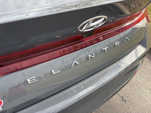 Hyundai Elantra SEL 2023
