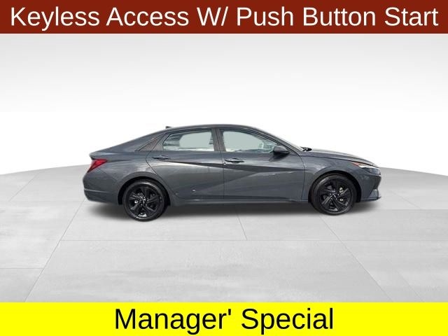 Hyundai Elantra SEL 2023