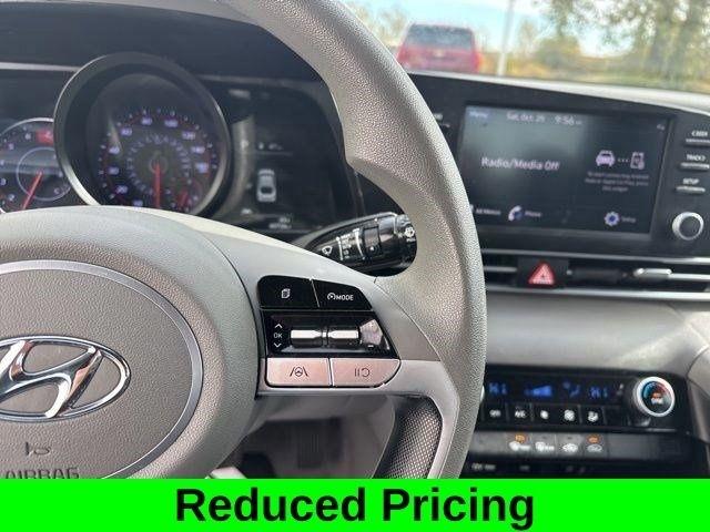 Hyundai Elantra SEL 2023