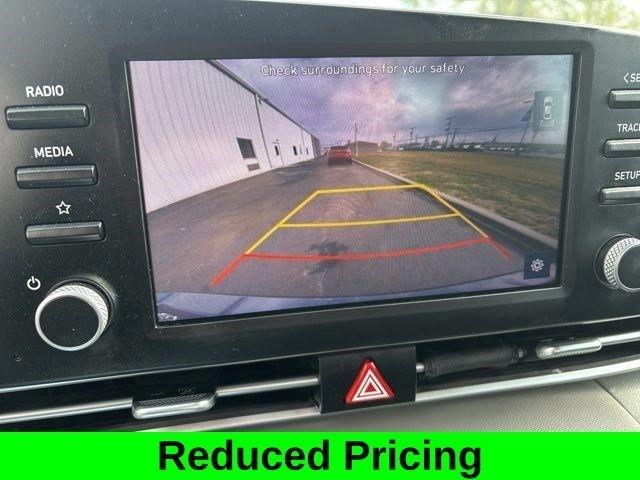 Hyundai Elantra SEL 2023