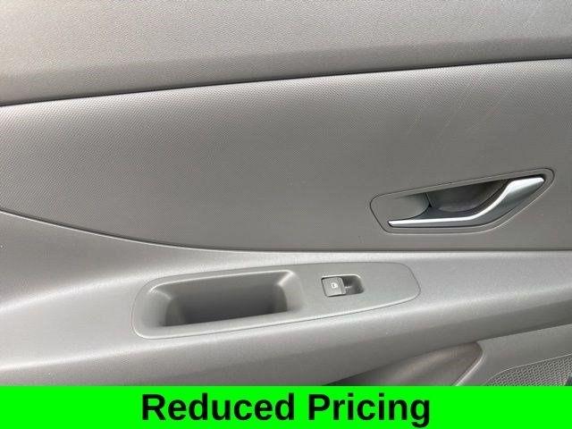 Hyundai Elantra SEL 2023