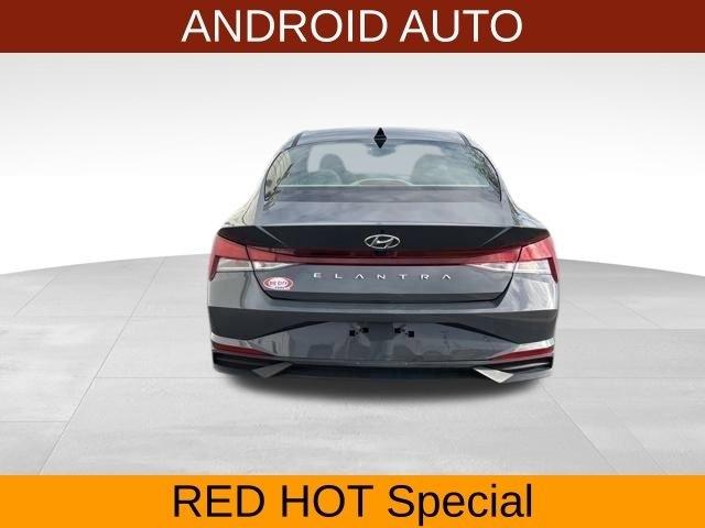 Hyundai Elantra SEL 2023