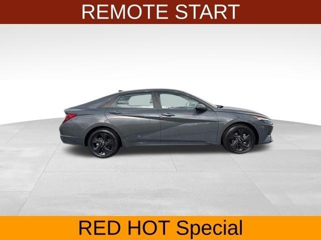 Hyundai Elantra SEL 2023