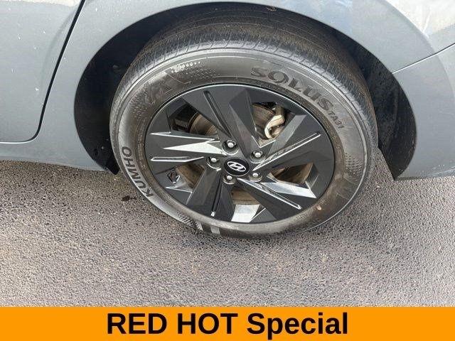 Hyundai Elantra SEL 2023