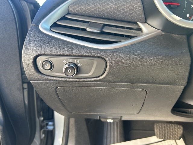 Chevrolet Malibu  2023