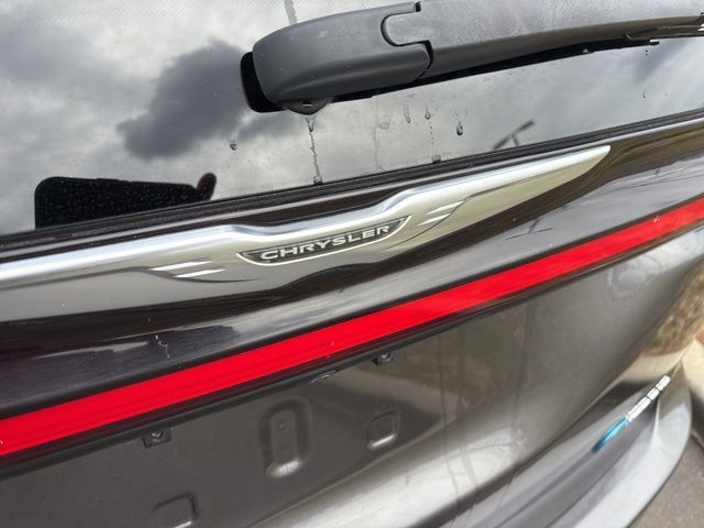 Chrysler Pacifica Hybrid Touring L 2022 Chrysler Pacifica Hybrid Touring L 2022