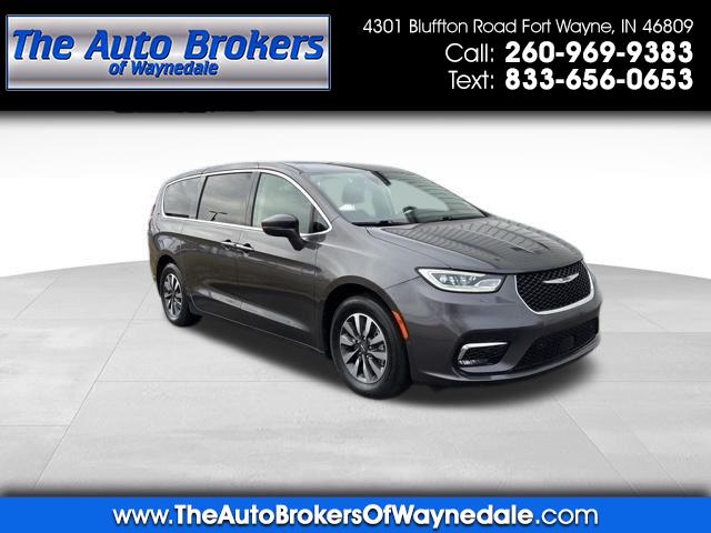 Chrysler Pacifica Hybrid Touring L 2022 Chrysler Pacifica Hybrid Touring L 2022