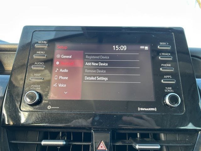 Toyota Camry SE 2022