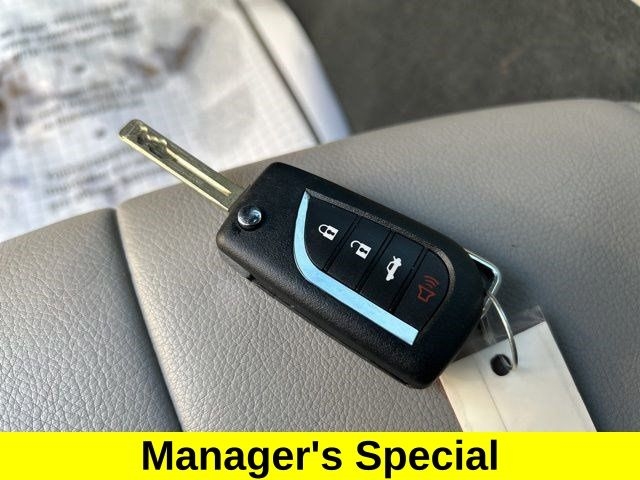 Toyota Camry SE 2022