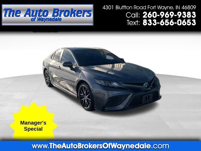 2022 Toyota Camry SE