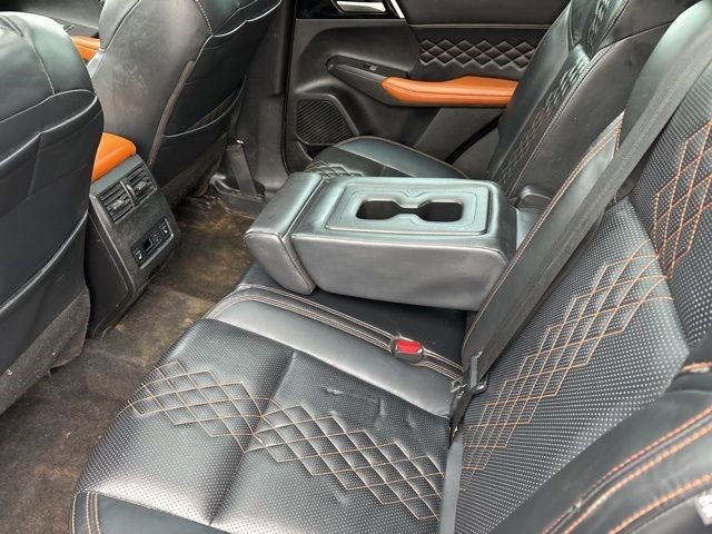 Mitsubishi Outlander SEL 4WD 2022