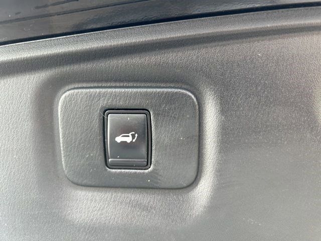 Nissan Pathfinder SL 4WD 2020