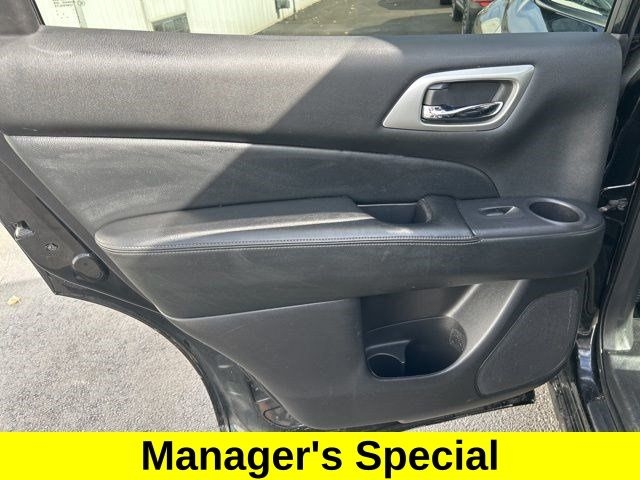 Nissan Pathfinder SL 4WD 2020