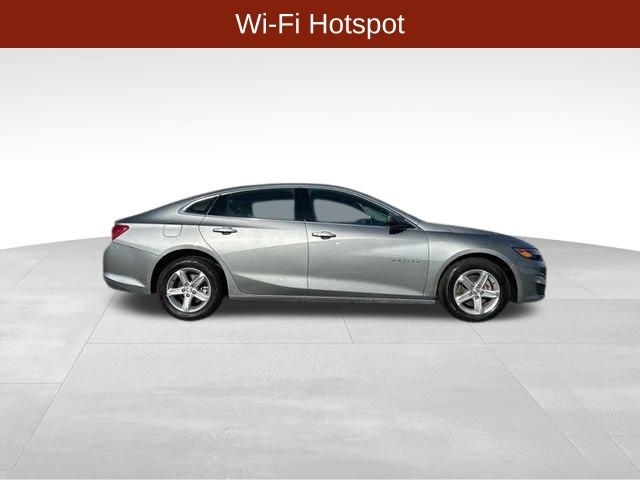 Chevrolet Malibu  2023