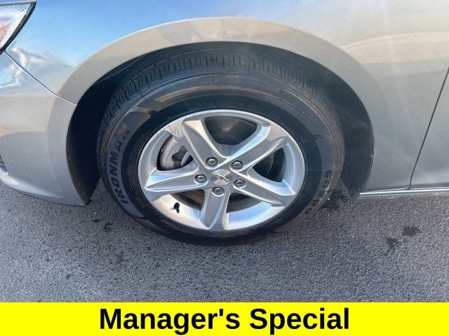 Chevrolet Malibu  2023