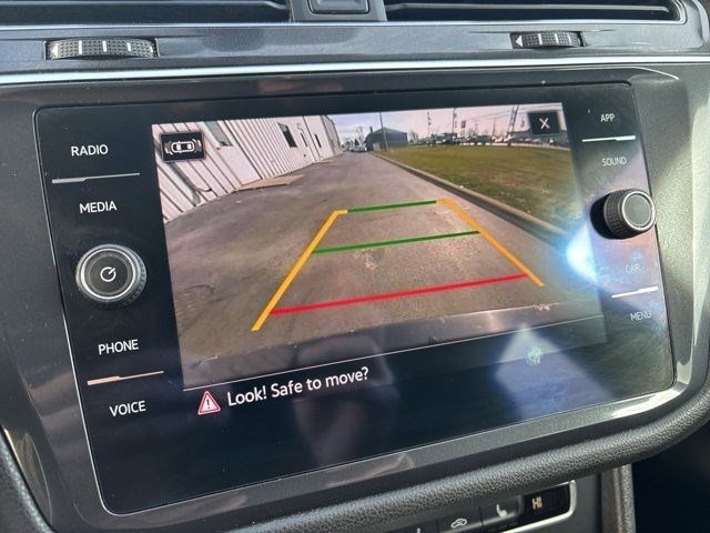 Volkswagen Tiguan  2021