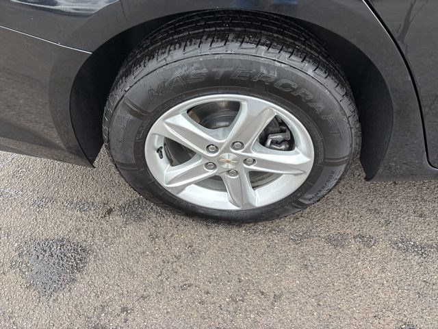 Chevrolet Malibu  2023